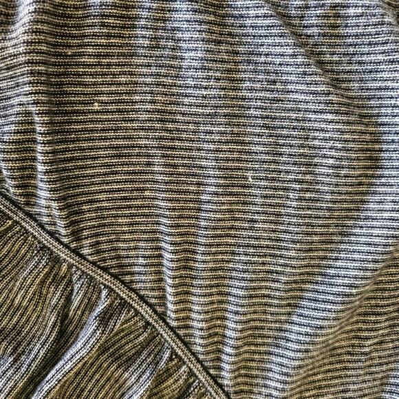 BCBGeneration Sweater Mini Dress Textured Wool Blend -Black Gray- sz S -NWT - Picture 5 of 7